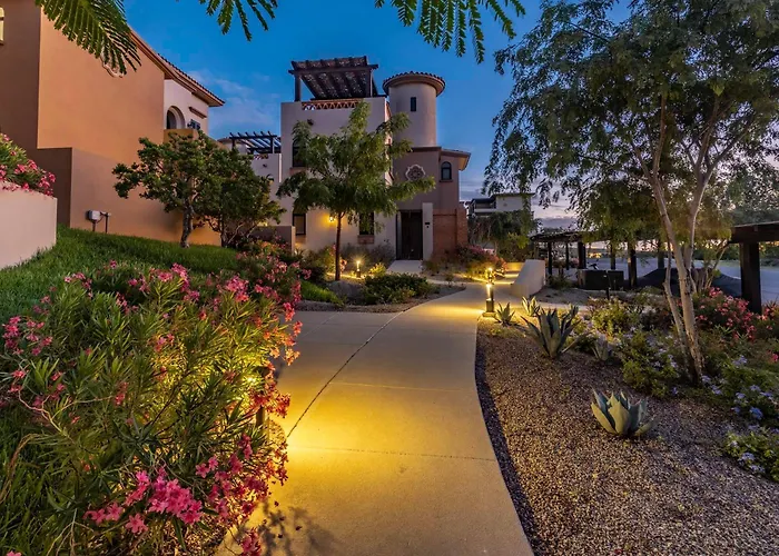 Deluxe Ground Floor 3 Bedroom Sleeps 8 With Amenities